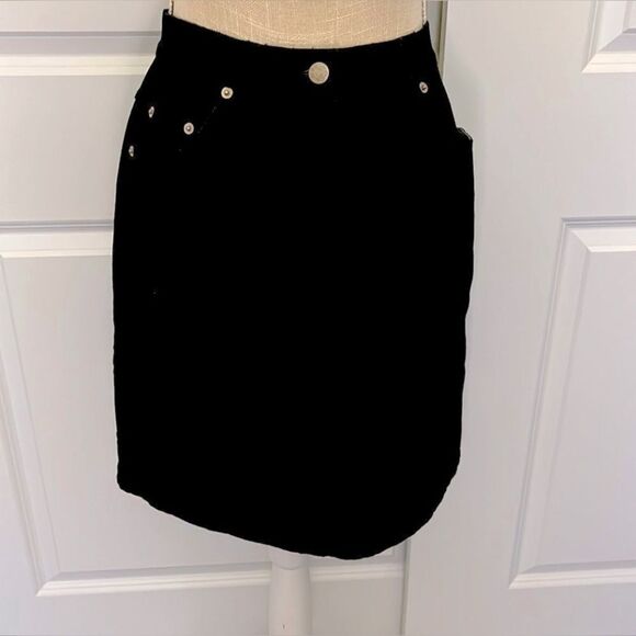Denim & Co Black Cross stretch Denim 3 Pocket Skirt w Stretch NWT SZ 10 - Picture 1 of 8
